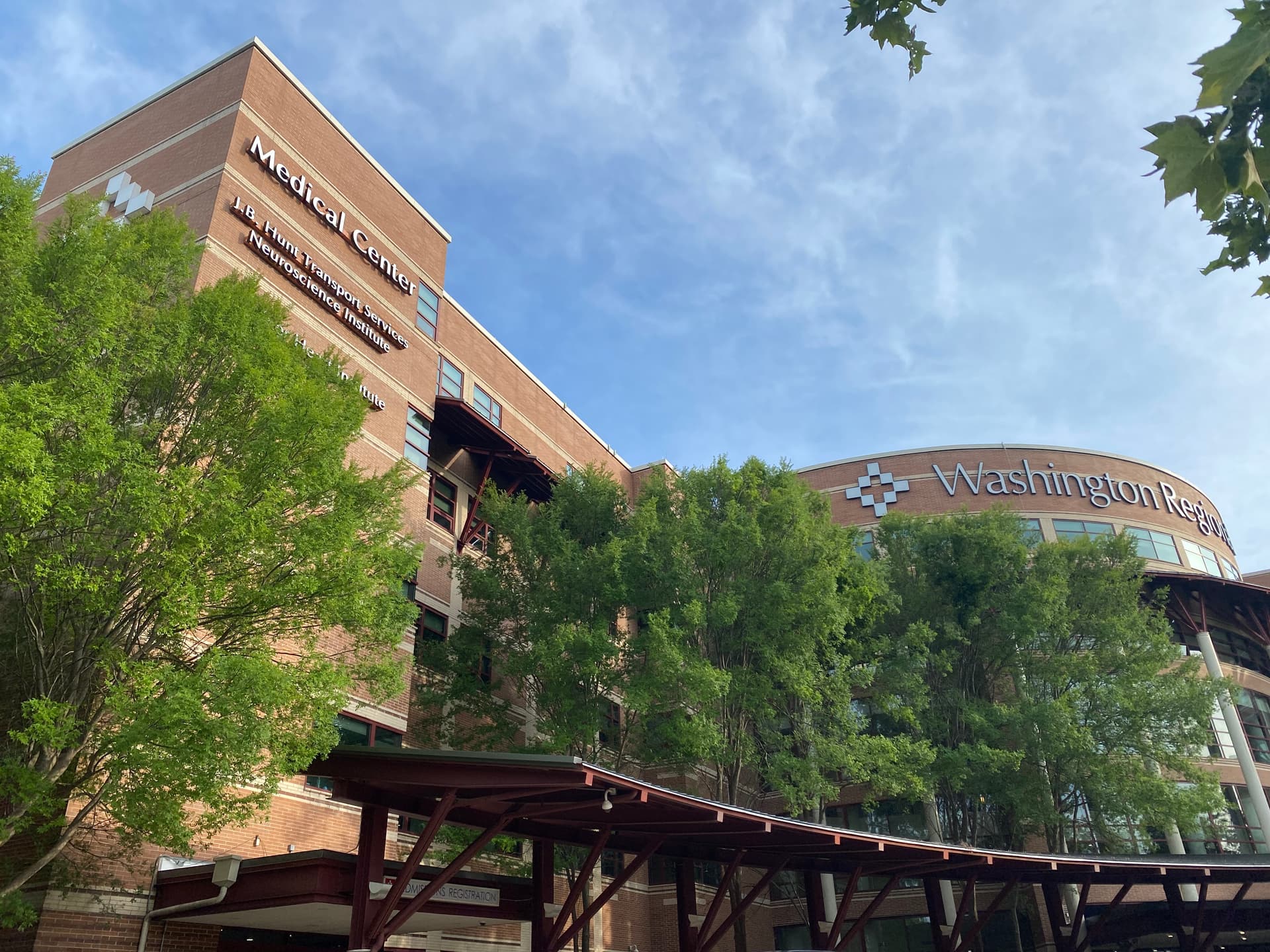 Washington Regional Medical Center — Volunteer Services