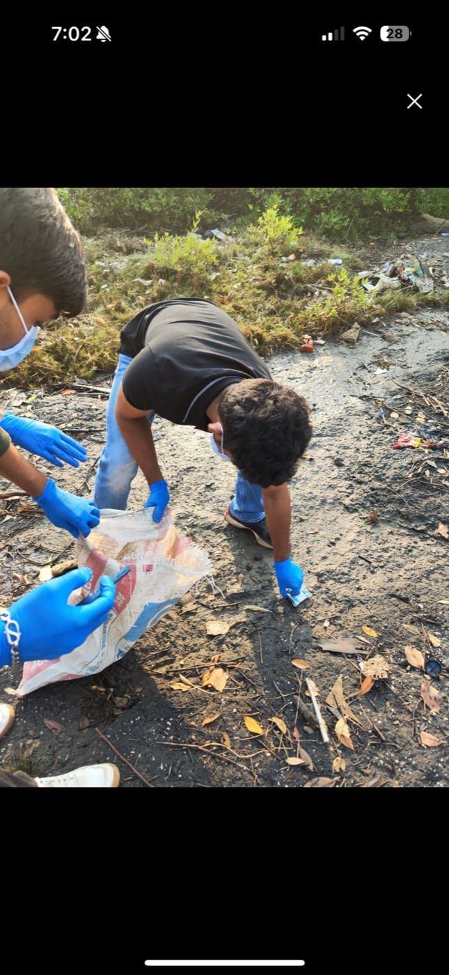 One cleanup, a dozen partners, one stretch of Mumbai